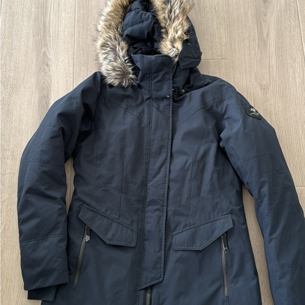 Obermeyer sojourner Women's black down Jacket parka with Faux Fur Hood size 4